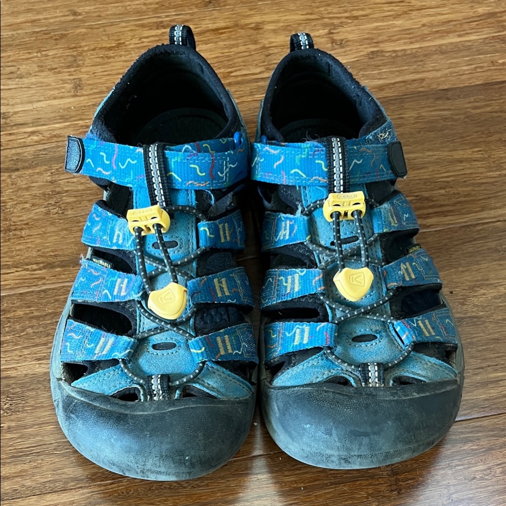 KEEN Unisex Child Kids Newport H2 Closed Toe Water Sandals Blue size 5 (EU 37)